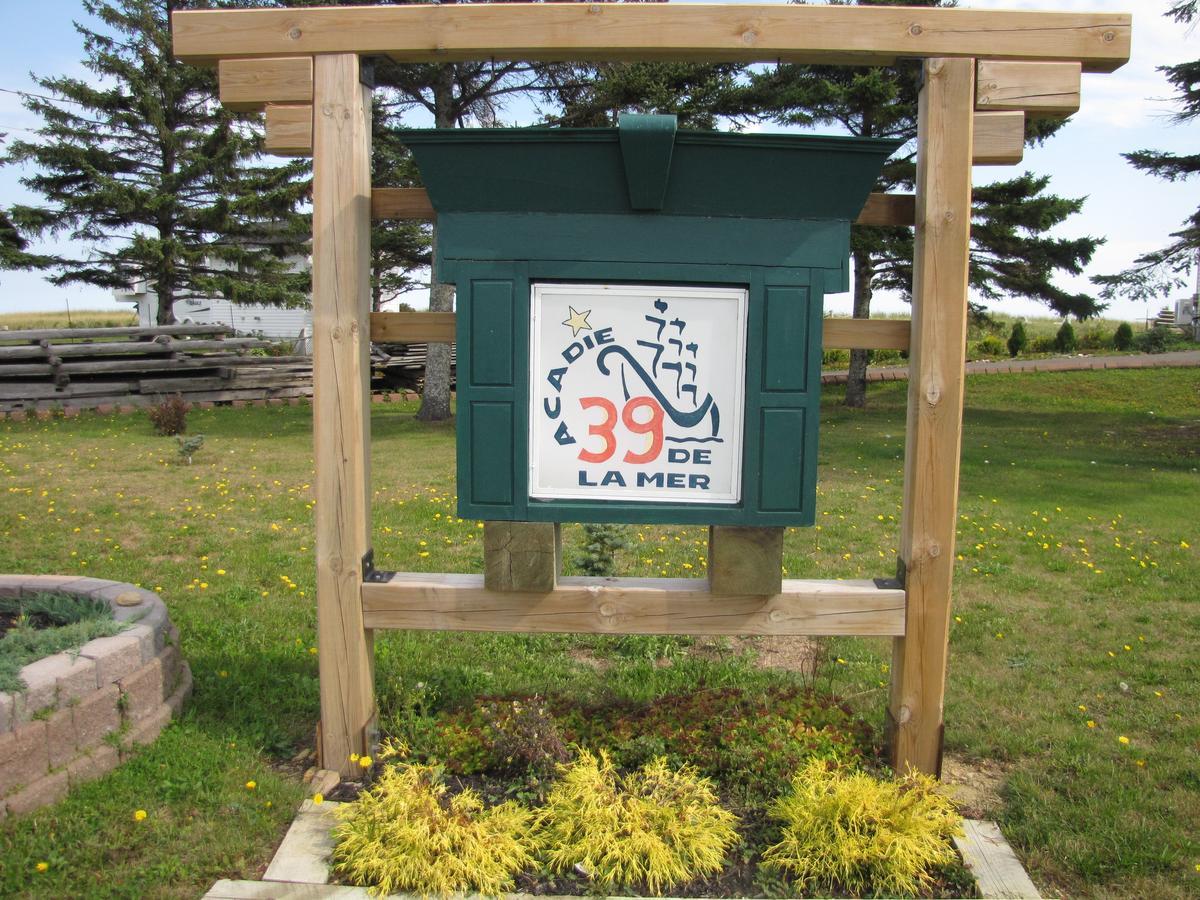 Le Phare Des Dunes Tracadie Eksteriør billede